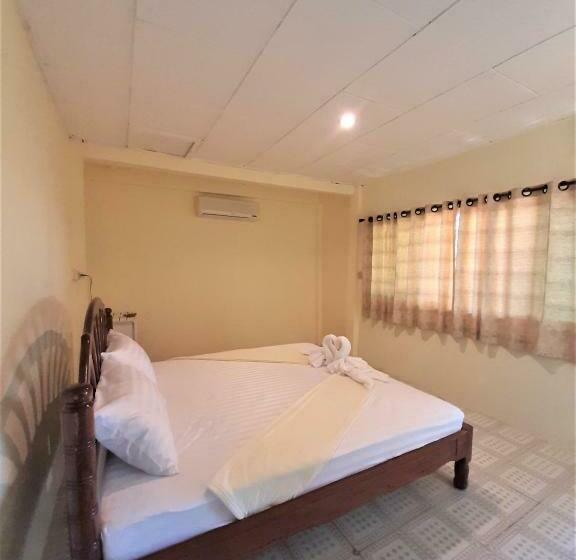 Cameron Island Resort