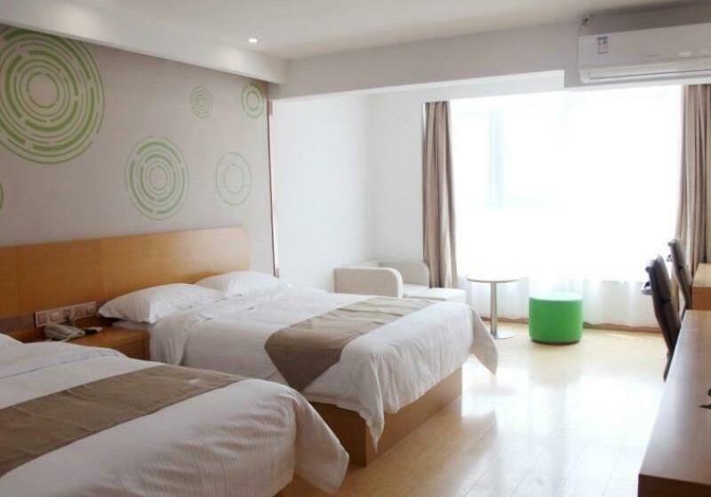 فندق Greentree Inn Jinan Licheng District Fenghuang Road High Speed Railway East Station Express