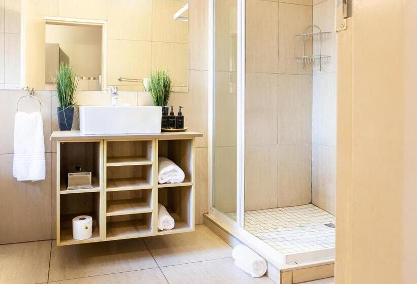 فندق Kathu Gamagara Lodge