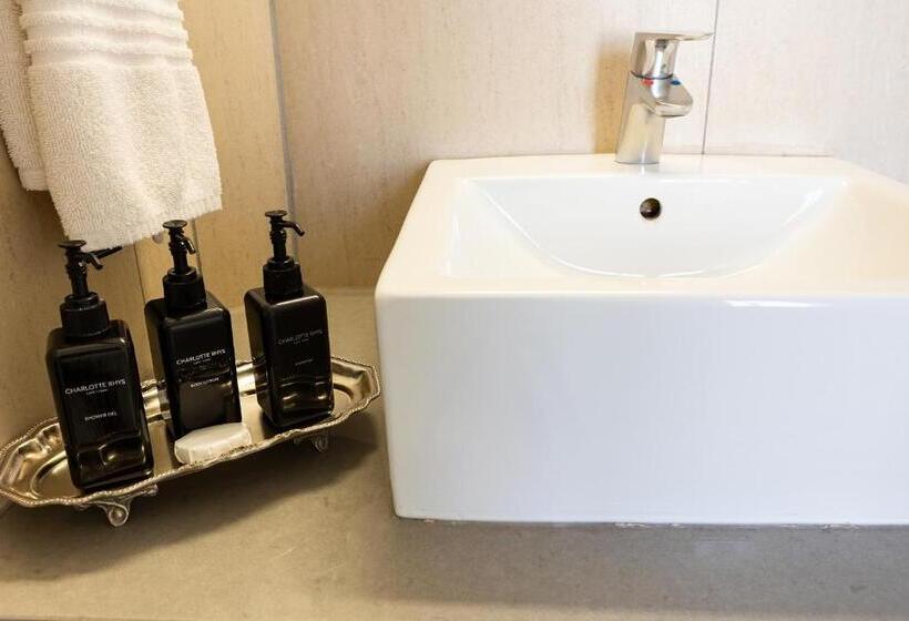 فندق Kathu Gamagara Lodge