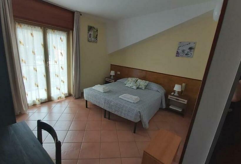 בית מלון כפרי Orso Momo