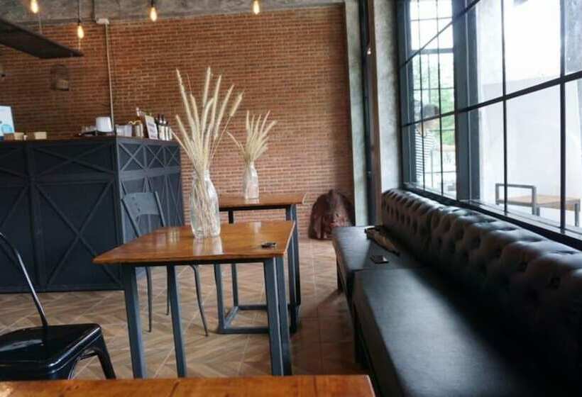 فندق Oyo 1167 Ban Pa Rim Khuean