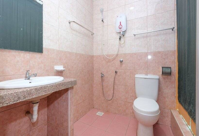 فندق Oyo 89877 Sun Triang