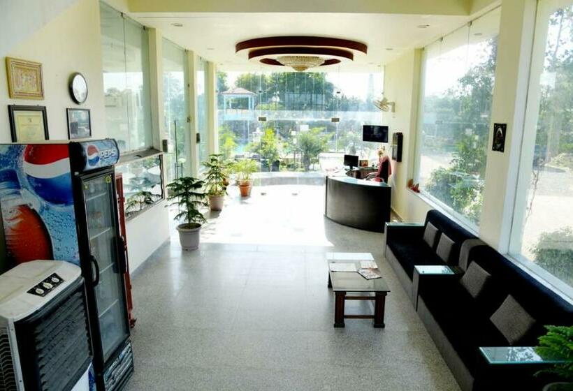فندق Rani Bagh Resort