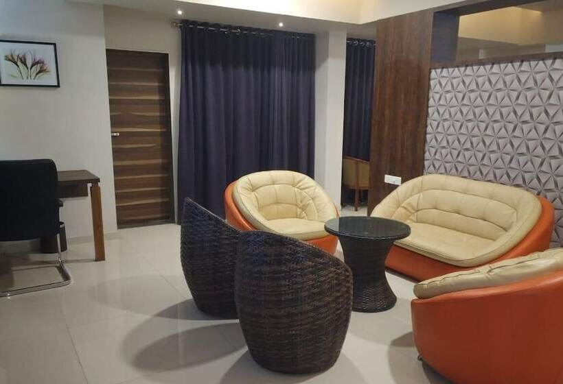 Отель Shiv Palace