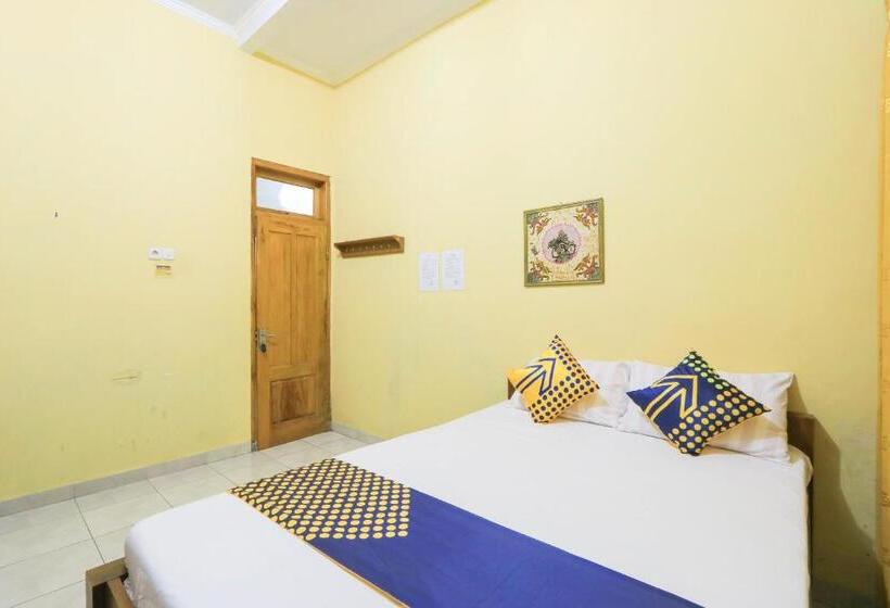 Отель Spot On 2440 Wallet Family Residence Syariah