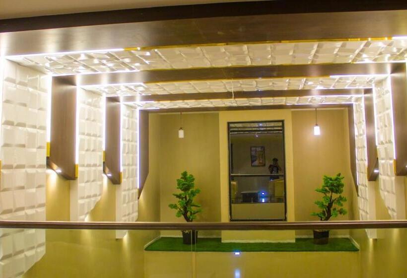هتل The Bhagwati Resort