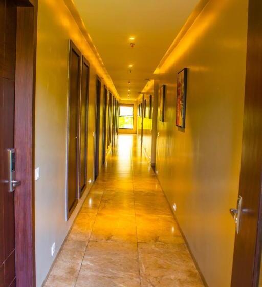 هتل The Bhagwati Resort