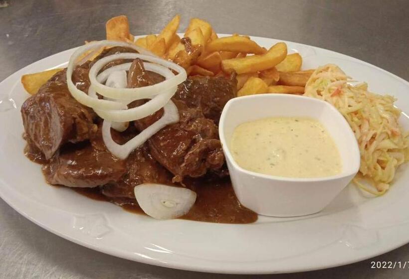 بنسيون Malá Svatá Hora   Penzion & Restaurace