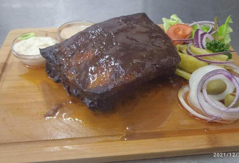 بنسيون Malá Svatá Hora   Penzion & Restaurace