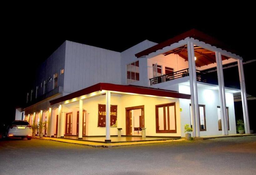 بنسيون Wingate Hotel Wilgamuwa