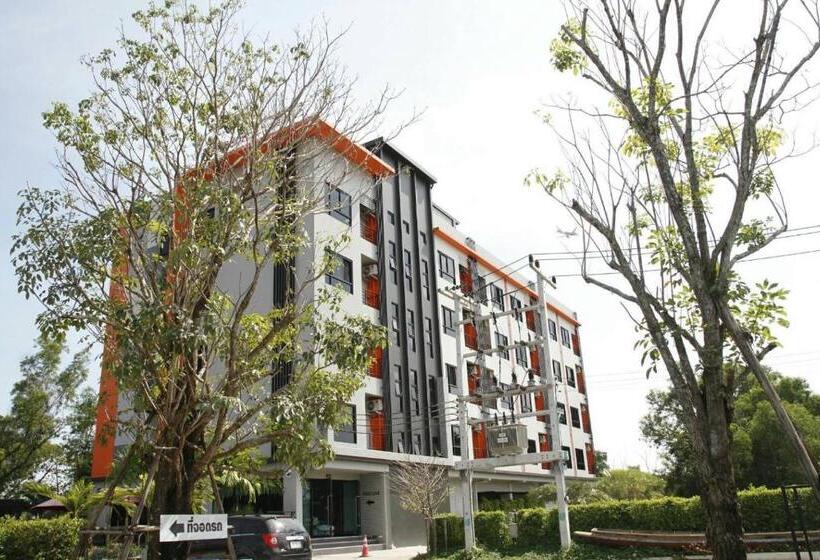 酒店 Baan Bangkok 97