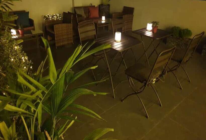 مبيت وإفطار Radlett Residences Hotel   Tuguegarao