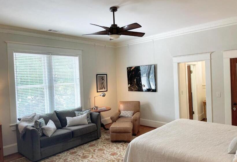 Gillen House Bed And Breakfast