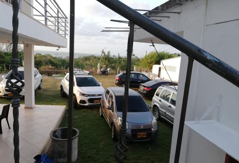 هتل Brisas Del Mar San Antero