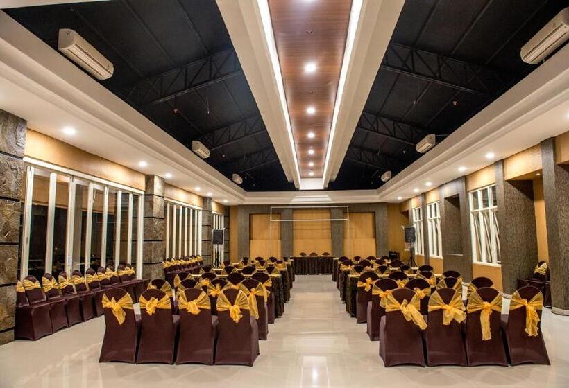 فندق Grand Padis