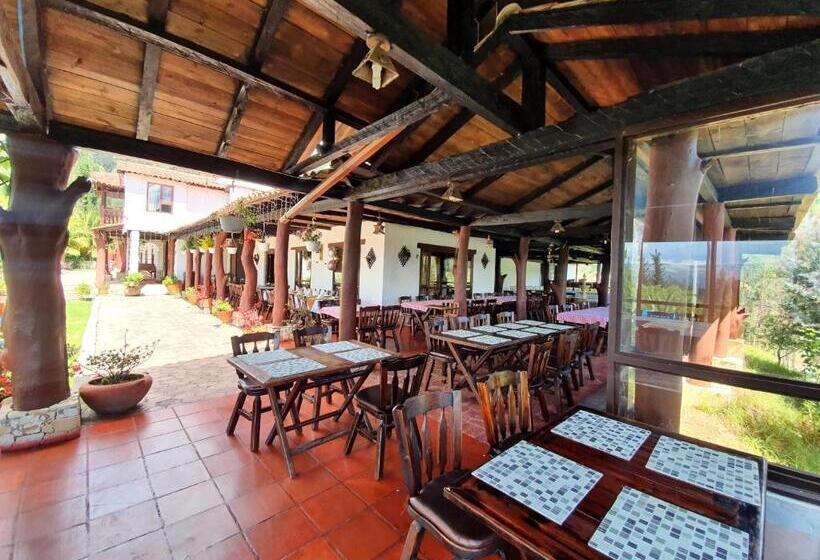 ホテル Hacienda Buenos Aires En Iza