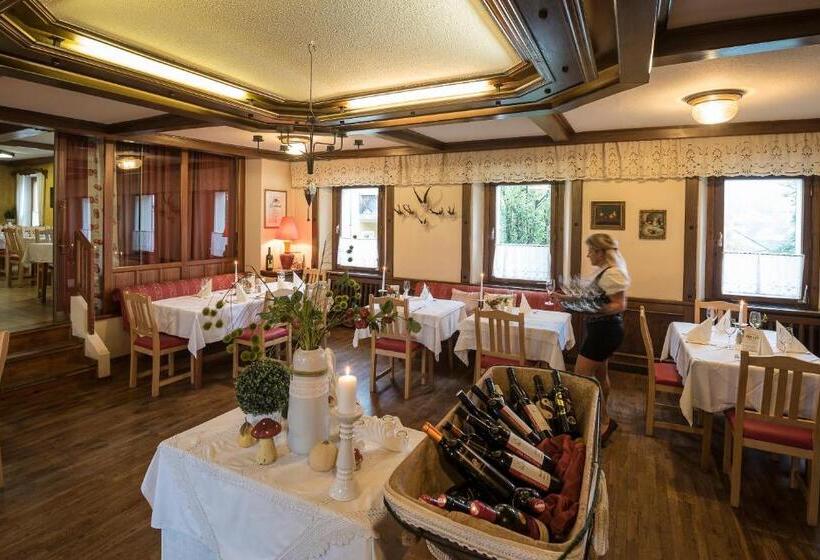 ホテル Wirtshaus Meißl