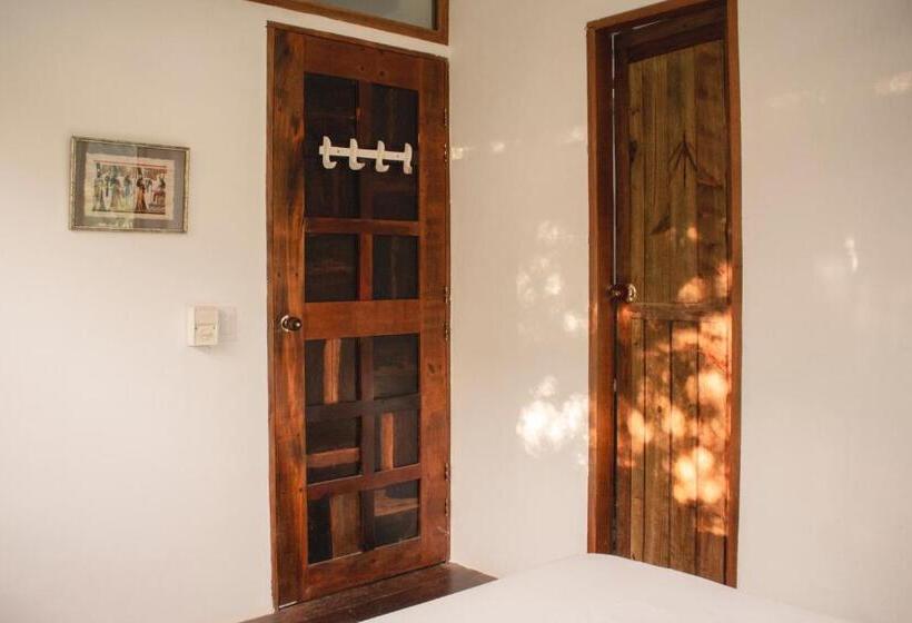 پانسیون Casa Caracola