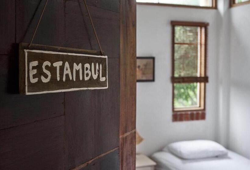 پانسیون Casa Caracola