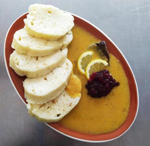 膳宿费 Chata Na Souši