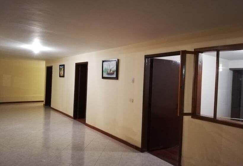 פנסיון Hostel La Abuela