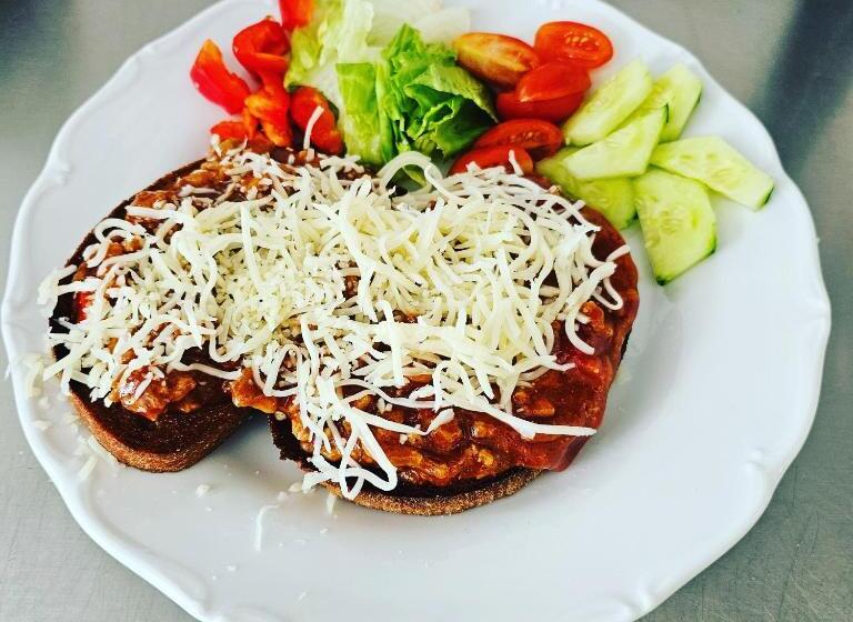 پانسیون Kavárna A Penzion Reichl