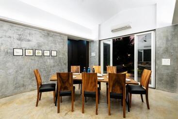 پانسیون Saffronstays Casa Manga, Karjat   Pet Friendly Pool Villa Near Nd S Film World And Saltt