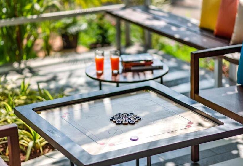 Пансион Saffronstays Casa Manga, Karjat   Pet Friendly Pool Villa Near Nd S Film World And Saltt