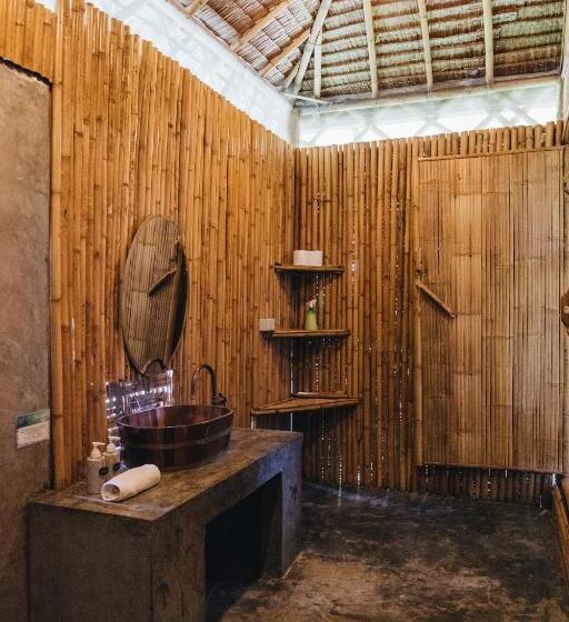 منتجع Orion Healing Centre