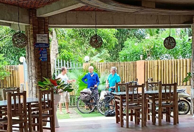 旅馆 Greenhut Pension & Bar