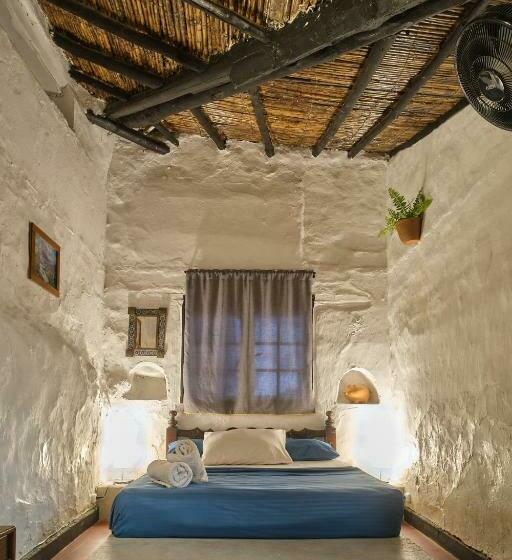 تختخواب و صبحانه Hostal Colonial De Santander