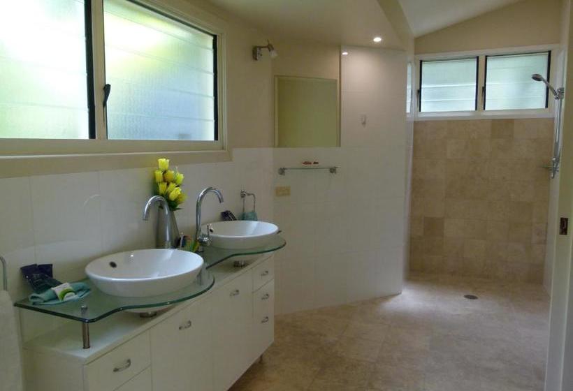 مبيت وإفطار Lake Russell Lakeside Retreat