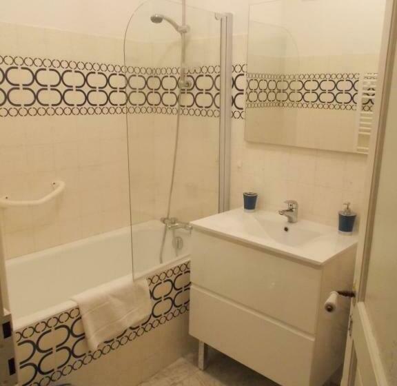 مبيت وإفطار Les Chambres D Eugénie