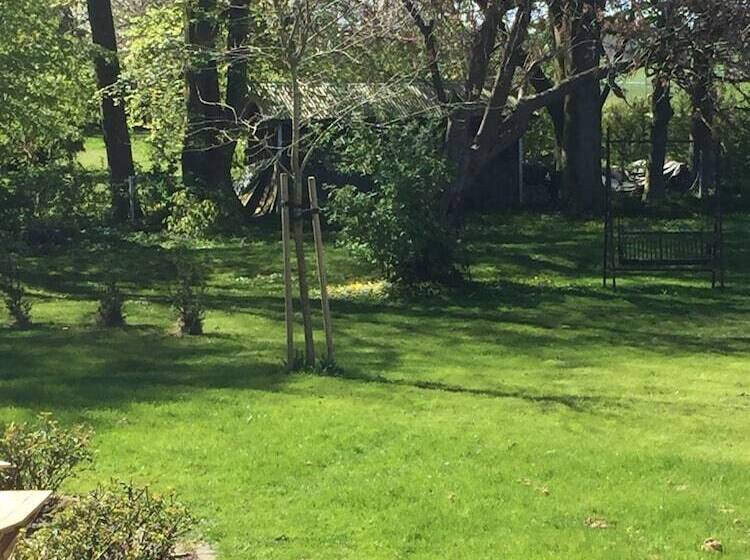 تختخواب و صبحانه Vita Huset På österlen