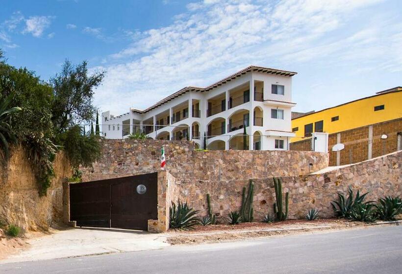 هتل Quinta Las Fuentes Bernal