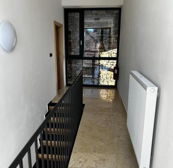 בית מלון כפרי Palace Resort Jíloviště