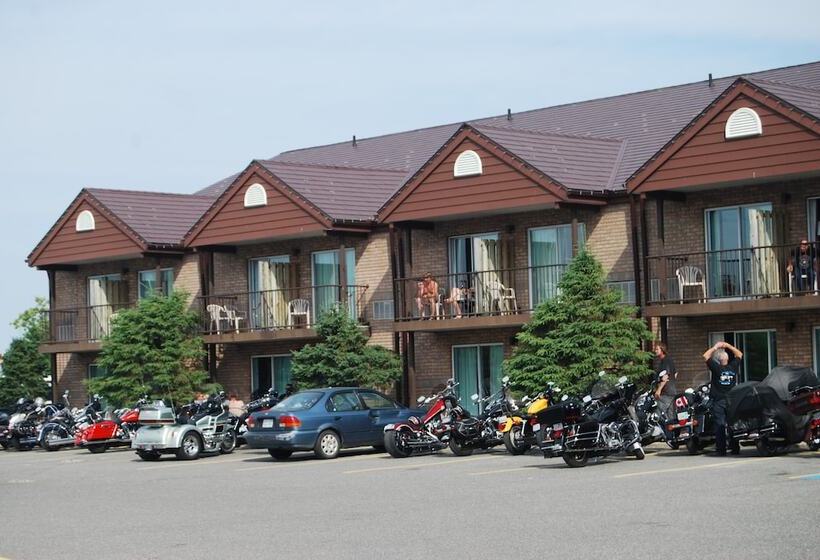 酒店 Waterfront Inn