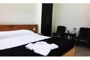 هتل Wonderful Stay At The Mall Road