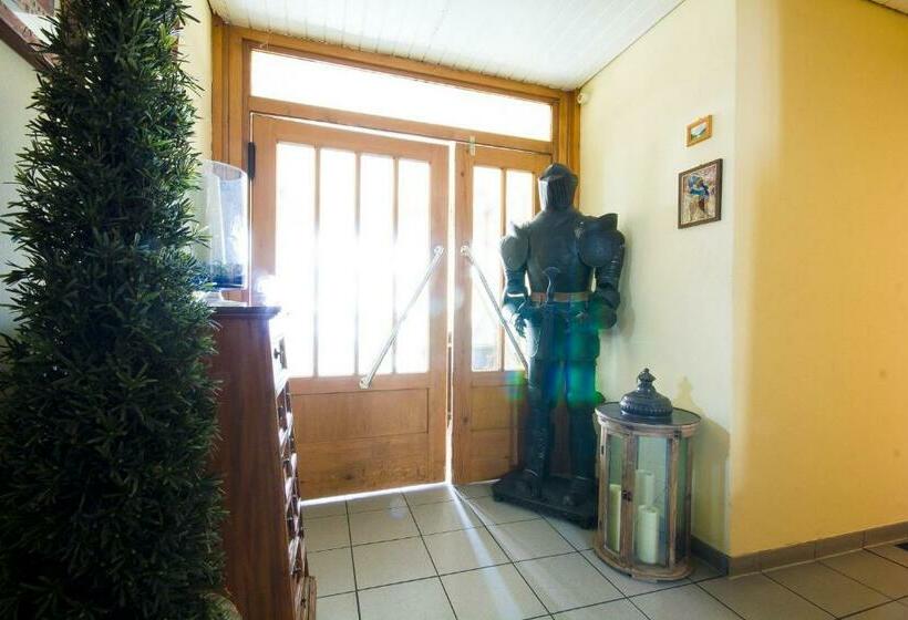 Отель Pension Zum Raubritter