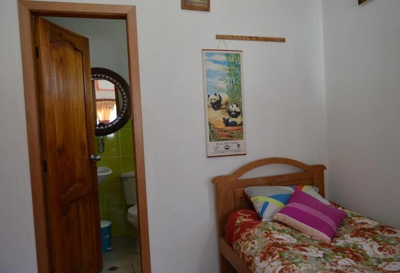 پانسیون Kuyllur ñán