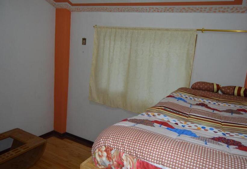 پانسیون Kuyllur ñán