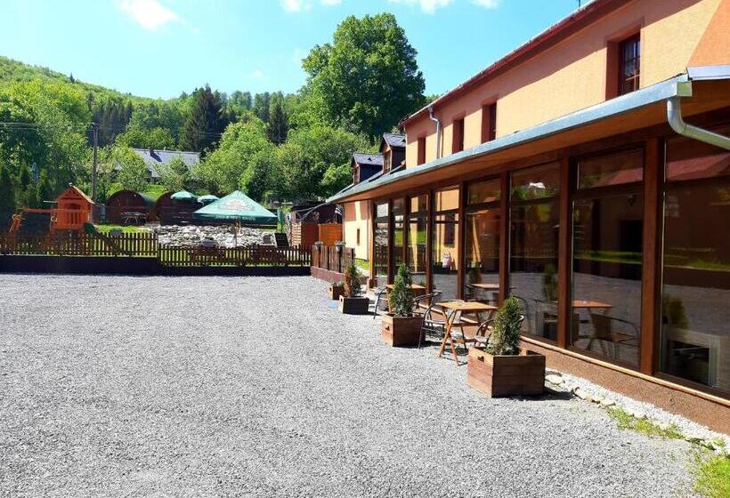 بنسيون Wellness Penzion Stonozka