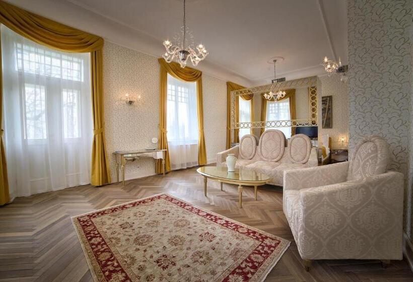 Art Hotel Kaštieľ