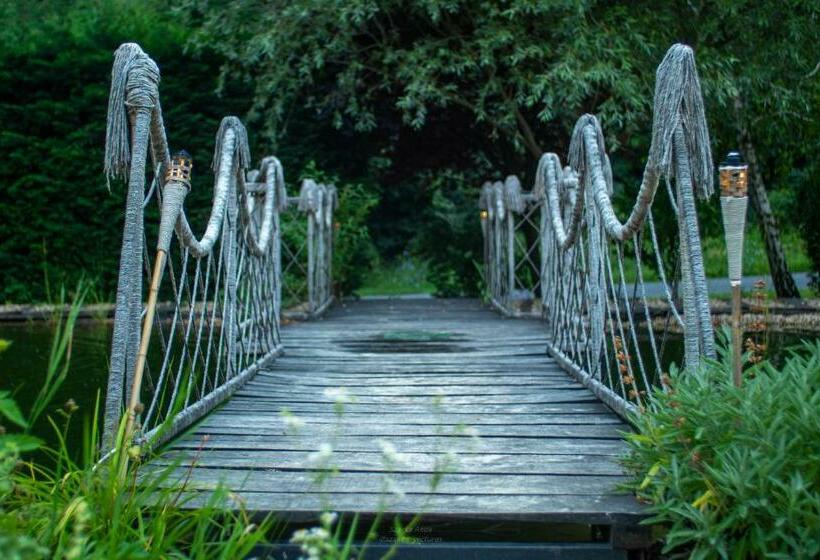 住宿加早餐  Pollushof Panzió és étterem