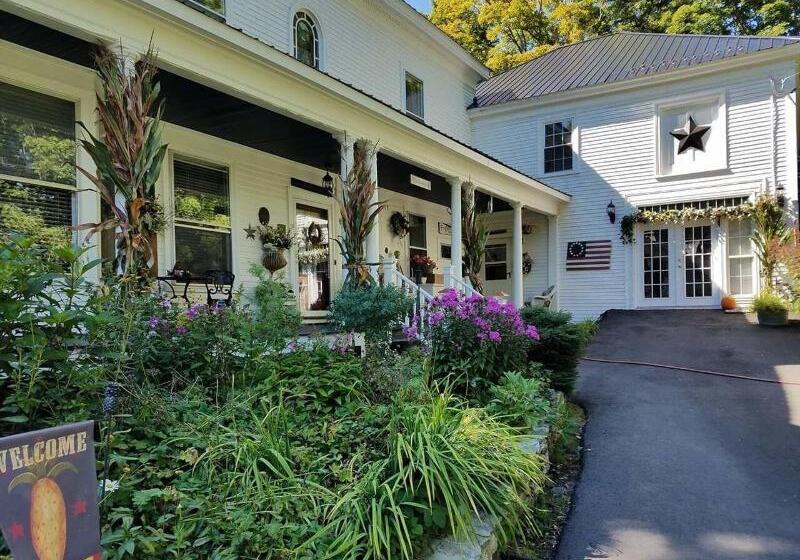 مبيت وإفطار The Perkins House