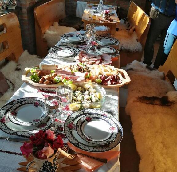 هتل Casa Serban