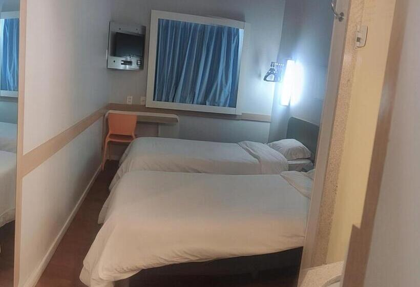 בית מלון כפרי Ibis Budget Nao Me Toque
