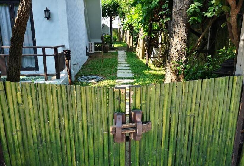 Kao Tao Villa Beach Resort