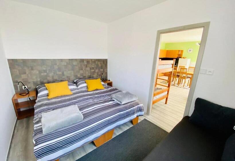 Пансион Apartmány Na Horce